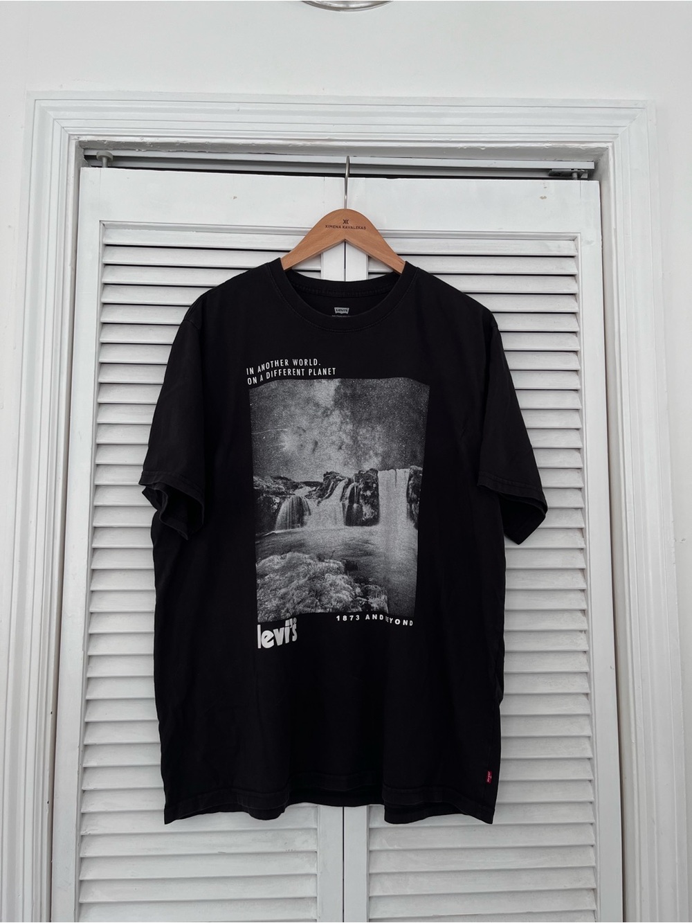 Levi's Black Crewneck T-Shirt with Monochrome Landscape Graphic